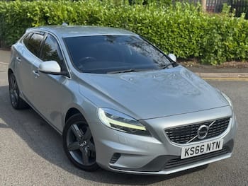 Used Volvo V40 2016 for sale - 79642826: Photo