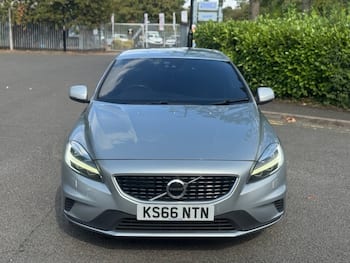 Used Volvo V40 2016 for sale - 79642826: Photo