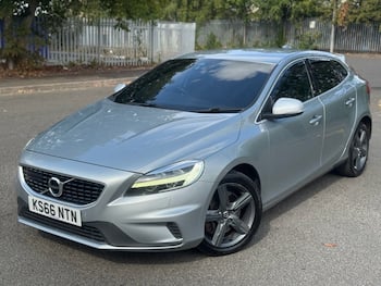 Used Volvo V40 2016 for sale - 79642826: Photo