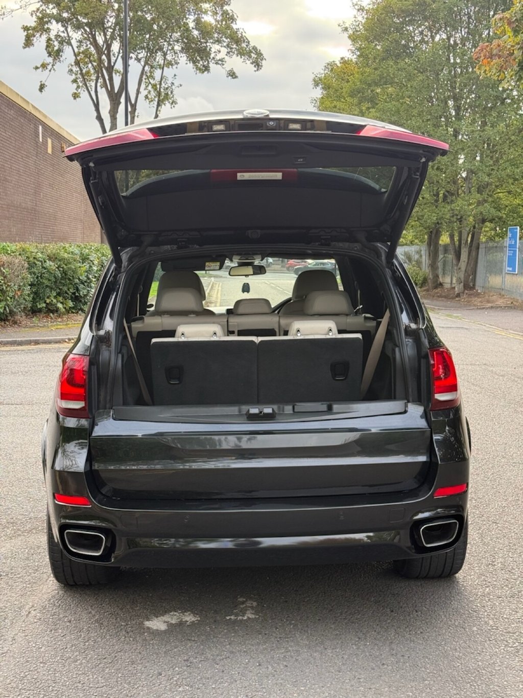 Vehicle 29