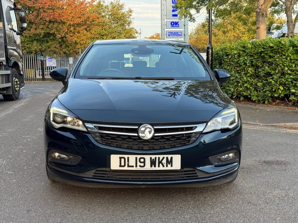 Used Vauxhall Astra 2019 for sale - 76148017: Photo 2