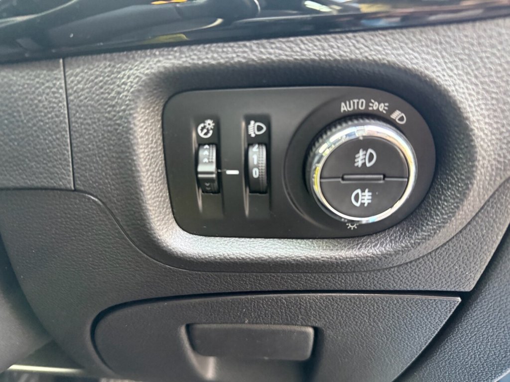 Used Vauxhall Astra 2017 for sale - 77436450: Photo 27