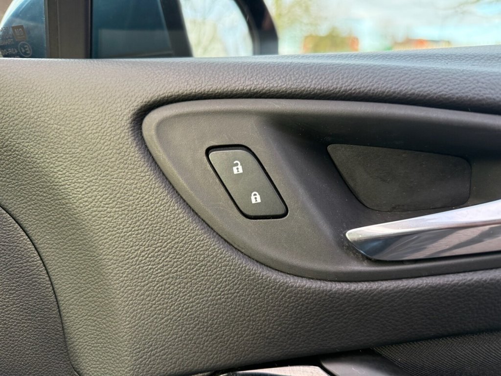 Used Vauxhall Astra 2017 for sale - 77436450: Photo 29