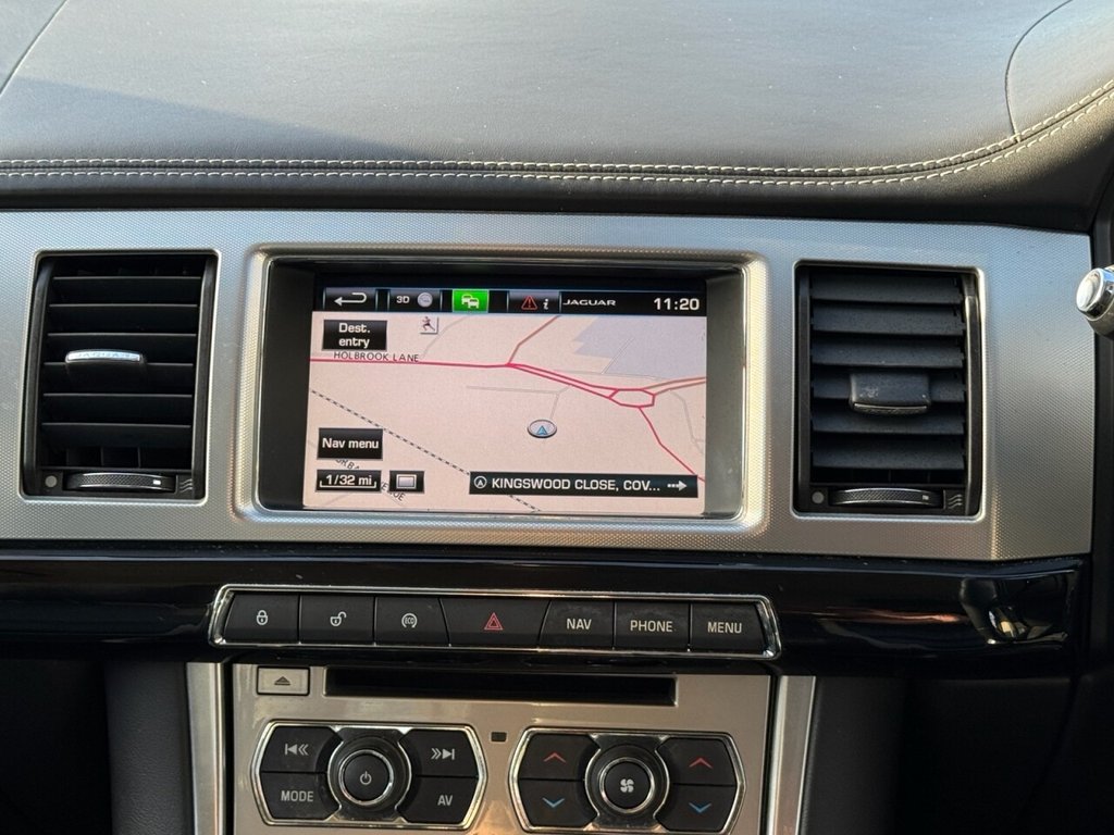 Used Jaguar XF 2015 for sale - 76740707: Photo 17