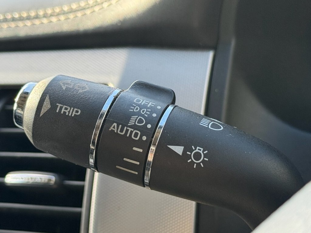 Used Jaguar XF 2015 for sale - 76740707: Photo 22