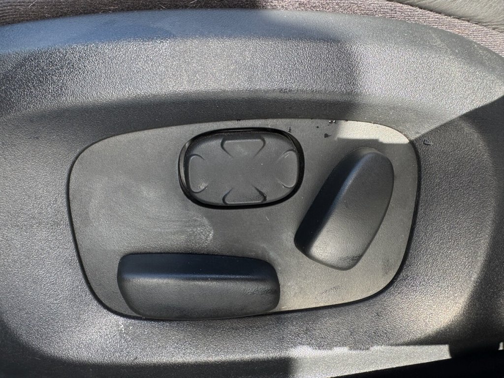 Used Jaguar XF 2015 for sale - 76740707: Photo 24