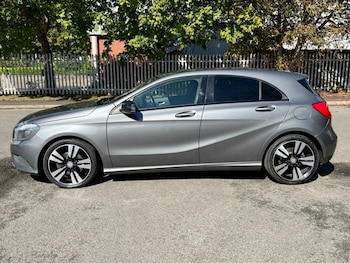 Used Mercedes-Benz A-Class 2015 for sale - 75947386: Photo