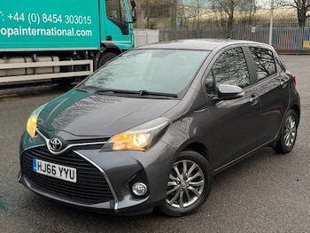 Used Toyota Yaris 2016 for sale - 77697962: Photo
