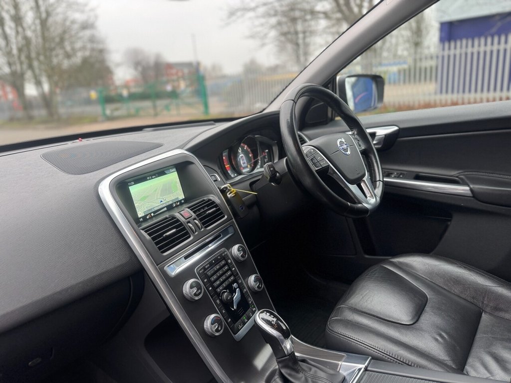 Used Volvo XC60 2015 for sale - 77422716: Photo 14