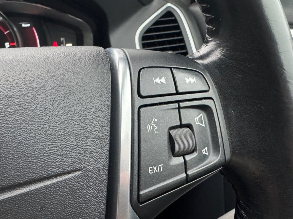 Used Volvo XC60 2015 for sale - 77422716: Photo 24