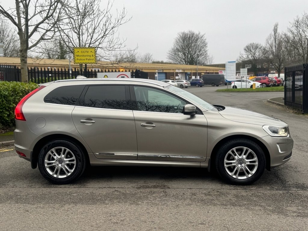 Used Volvo XC60 2015 for sale - 77422716: Photo 8
