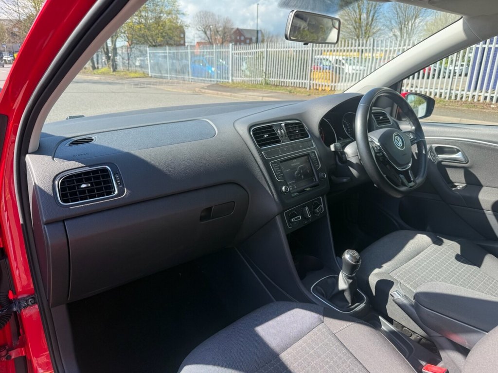 Used Volkswagen Polo 2015 for sale - 78083281: Photo 14