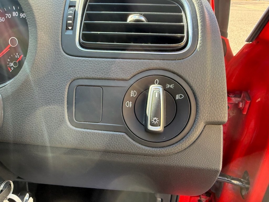 Used Volkswagen Polo 2015 for sale - 78083281: Photo 24