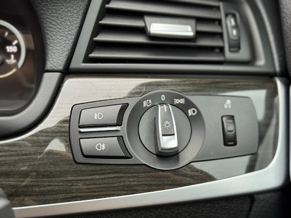 Used BMW 5 Series 2016 for sale - 76092538: Photo 30