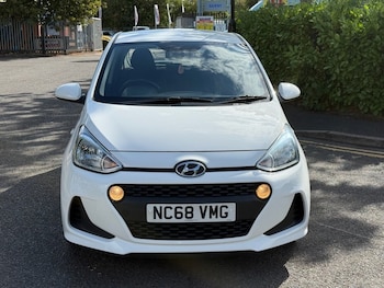 Used Hyundai i10 2019 for sale - 79437821: Photo