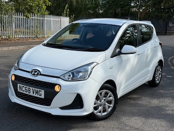 Used Hyundai i10 2019 for sale - 79437821: Photo