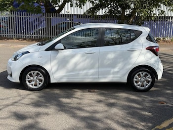 Used Hyundai i10 2019 for sale - 79437821: Photo