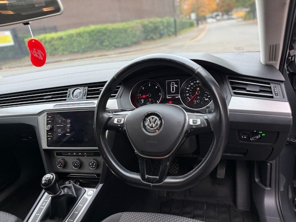 Used Volkswagen Passat 2018 for sale - 76303705: Photo 13