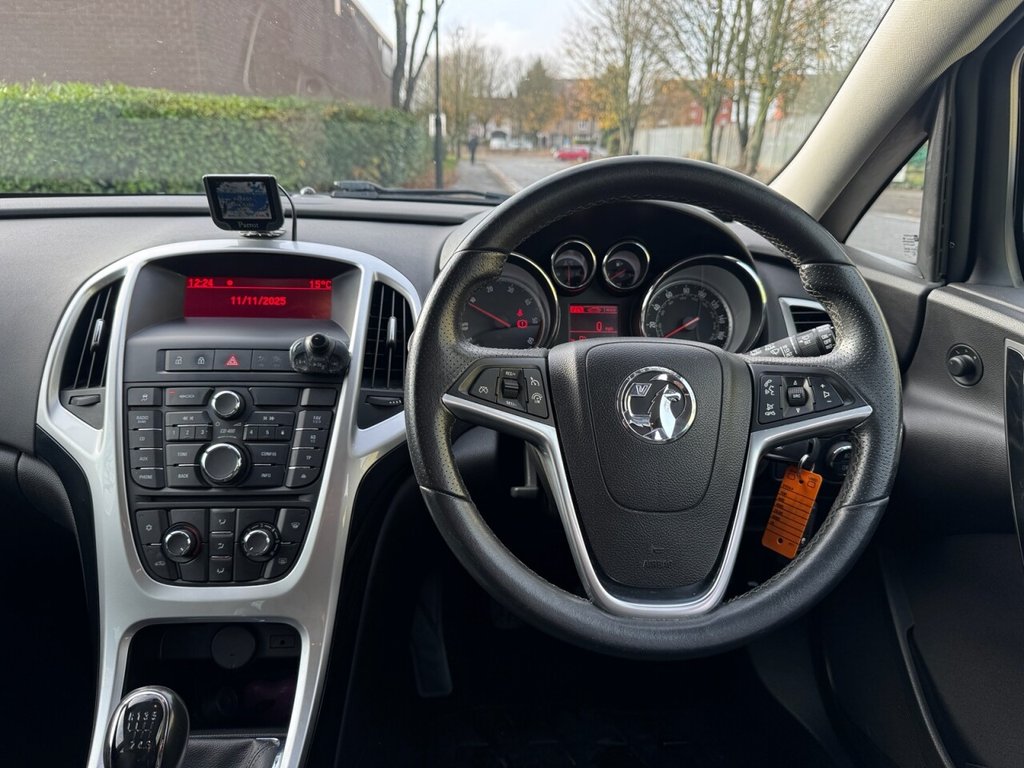 Used Vauxhall Astra 2015 for sale - 76559162: Photo 11