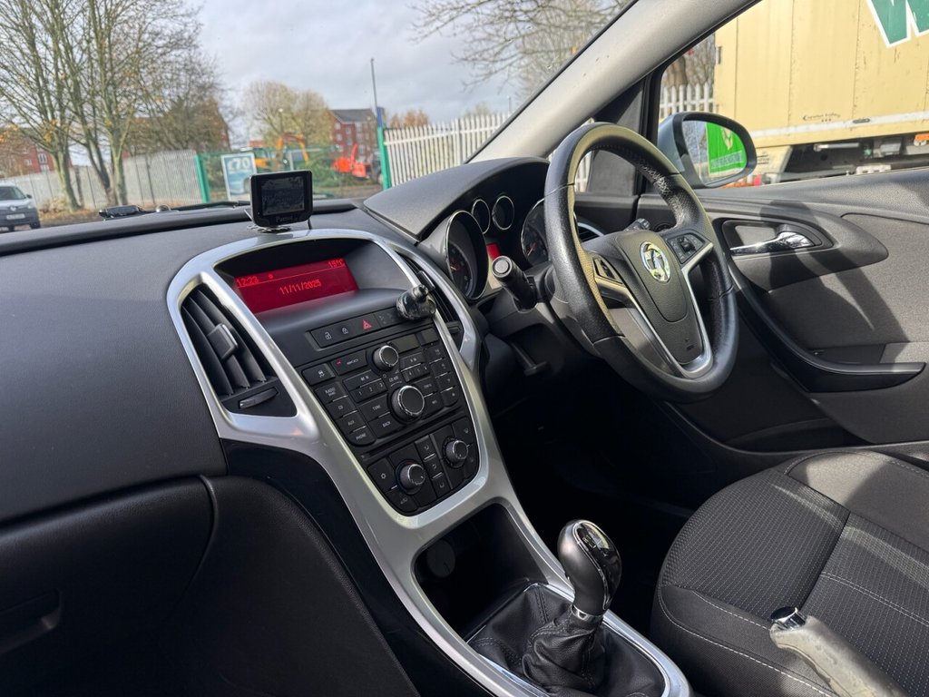 Used Vauxhall Astra 2015 for sale - 76559162: Photo 13
