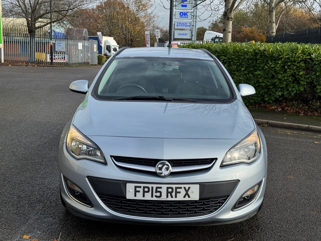 Used Vauxhall Astra 2015 for sale - 76559162: Photo 2