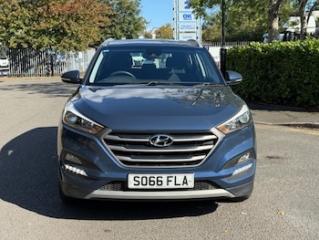 Used Hyundai TUCSON 2017 for sale - 76068775: Photo 2
