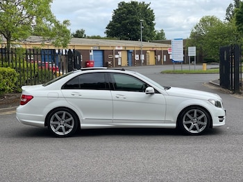Used Mercedes-Benz C-Class 2014 for sale - 76245398: Photo 2