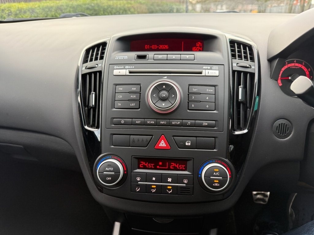 Used Kia Ceed 2011 for sale - 77710896: Photo 15