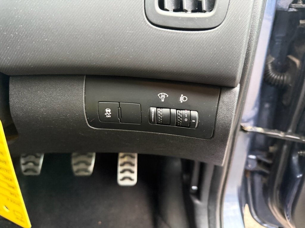 Used Kia Ceed 2011 for sale - 77710896: Photo 21