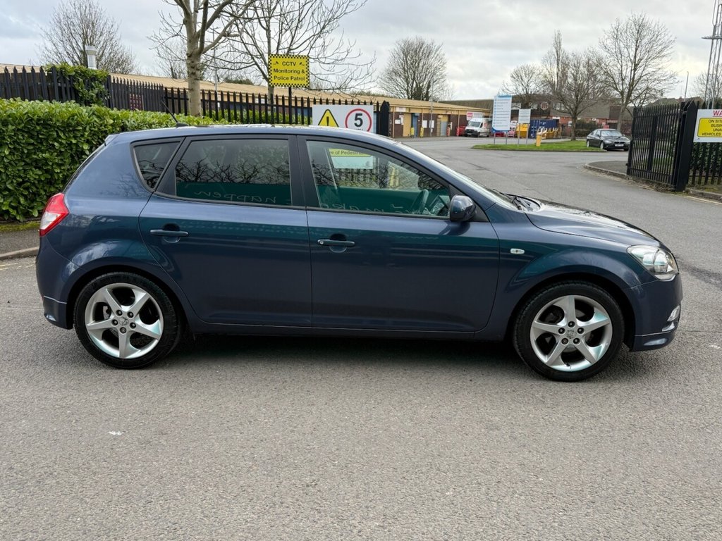 Used Kia Ceed 2011 for sale - 77710896: Photo 8