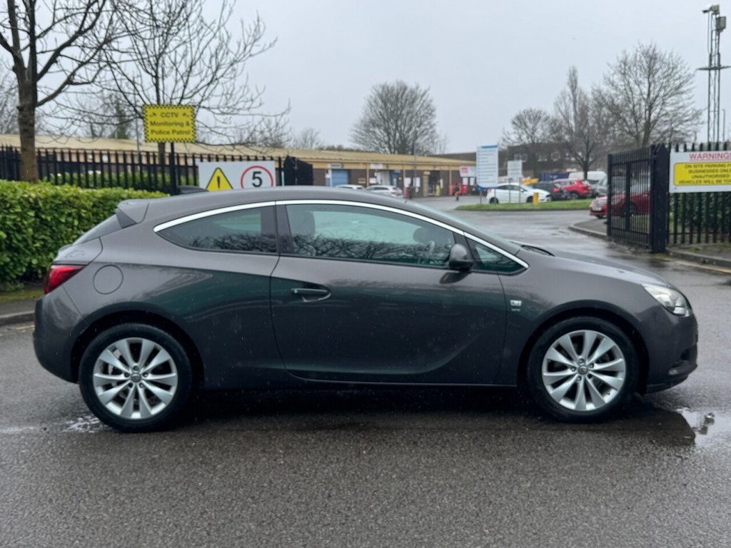 Used Vauxhall Astra GTC 2016 for sale - 77693027: Photo 2