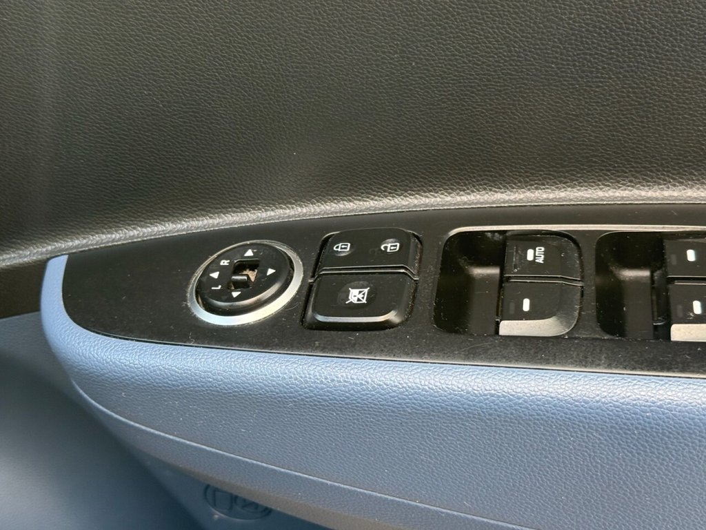 Used Hyundai i10 2014 for sale - 78088375: Photo 23