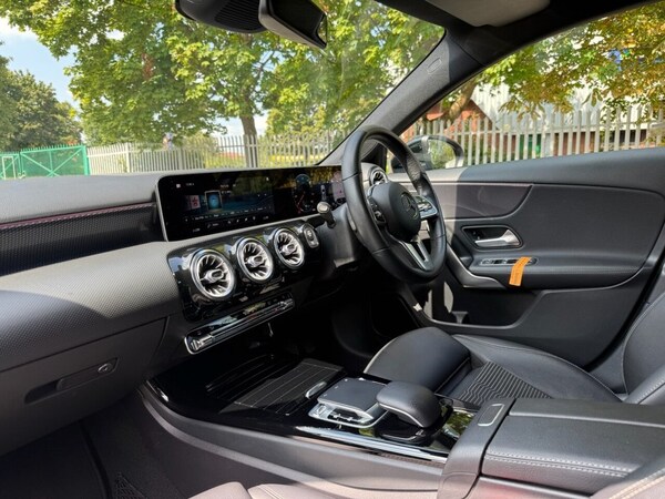 Used Mercedes-Benz A-Class 2018 for sale - 75596628: Photo 11