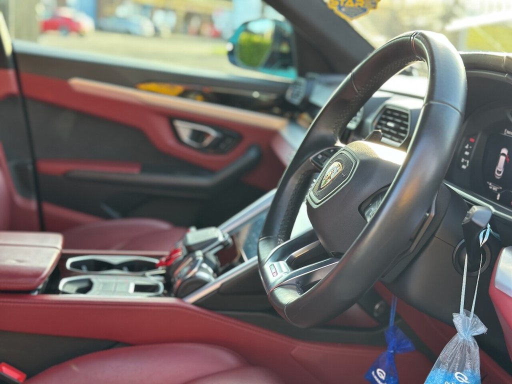 Used Lamborghini Urus 2023 for sale - 76655091: Photo 12