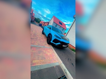 2023 (Z3) - 4.0 petrol v8 turbo supercharge 5-Door