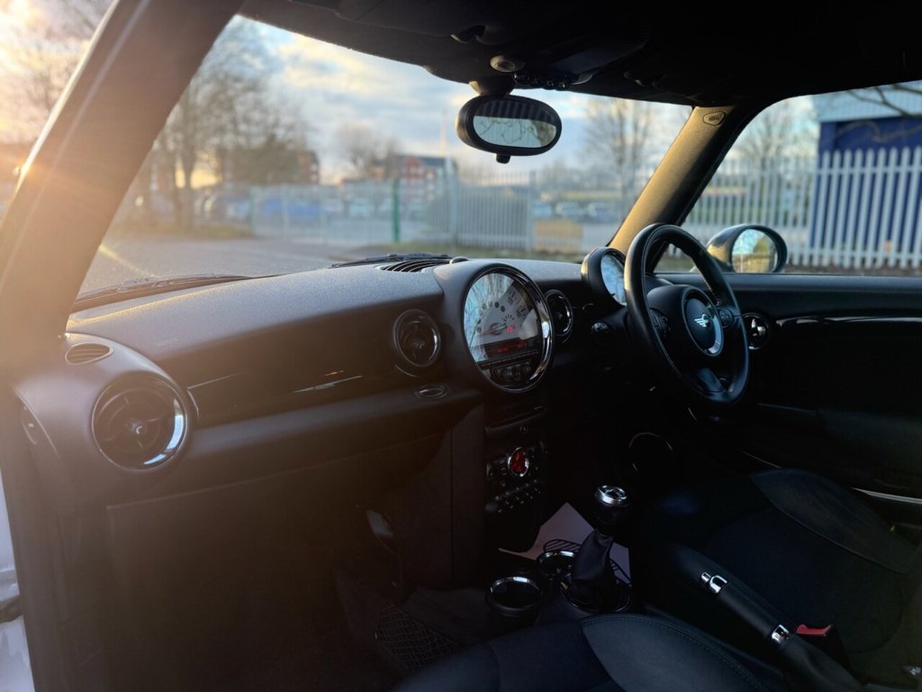 Used MINI Hatch 2011 for sale - 77880190: Photo 15