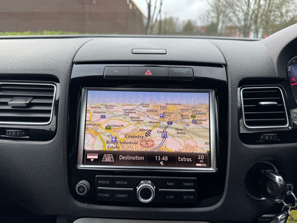 Used Volkswagen Touareg 2011 for sale - 77394680: Photo 19