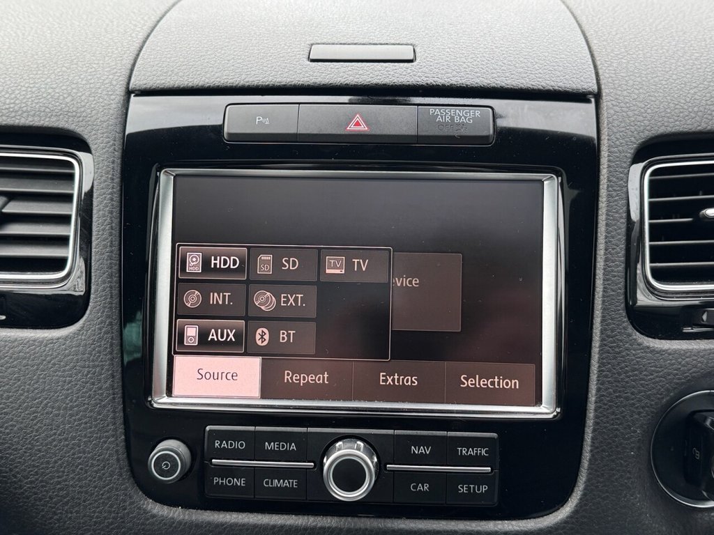 Used Volkswagen Touareg 2011 for sale - 77394680: Photo 21