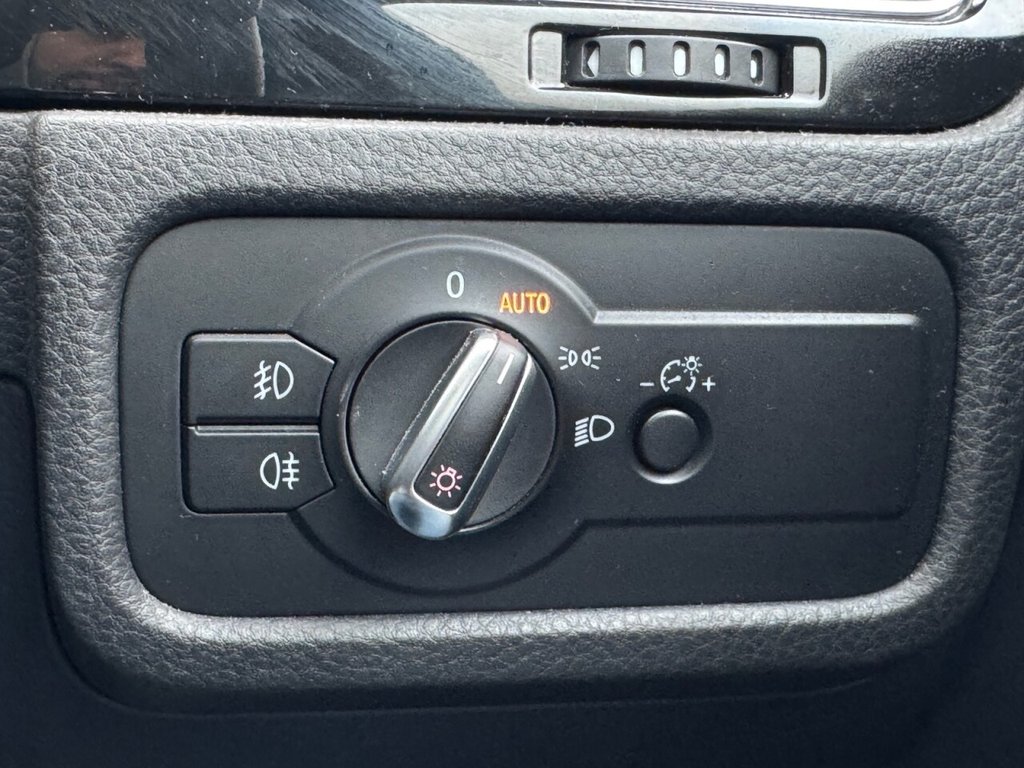 Used Volkswagen Touareg 2011 for sale - 77394680: Photo 22