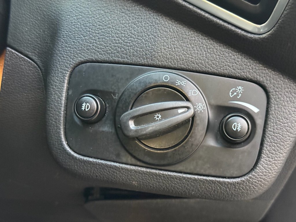 Used Ford Kuga 2015 for sale - 77102505: Photo 31