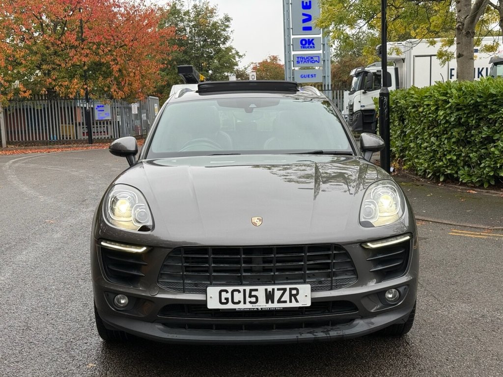 Used Porsche Macan 2015 for sale - 77582865: Photo 2