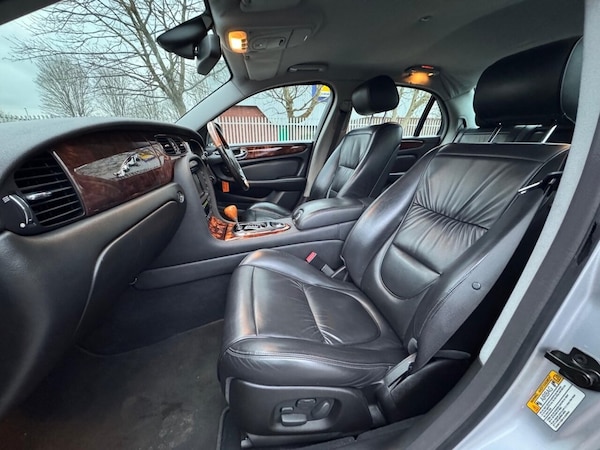 Used Jaguar XJ 2005 for sale - 73673649: Photo 13