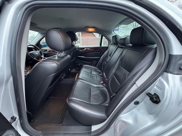 Used Jaguar XJ 2005 for sale - 73673649: Photo 14