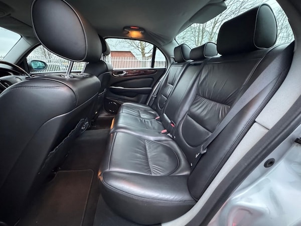 Used Jaguar XJ 2005 for sale - 73673649: Photo 15