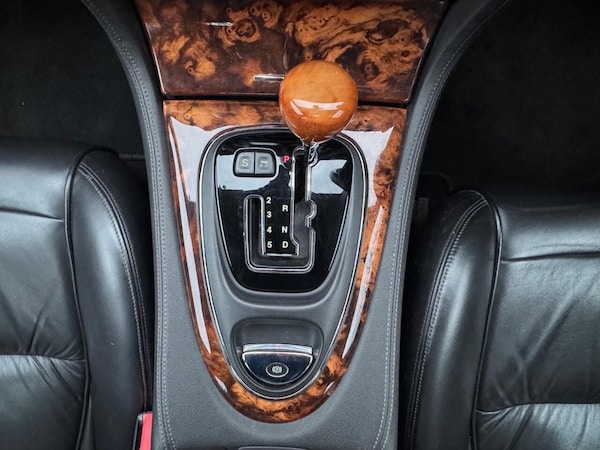 Used Jaguar XJ 2005 for sale - 73673649: Photo 20