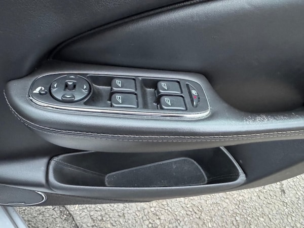 Used Jaguar XJ 2005 for sale - 73673649: Photo 26