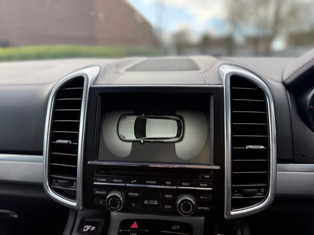 Used Porsche Cayenne 2015 for sale - 77835998: Photo 26