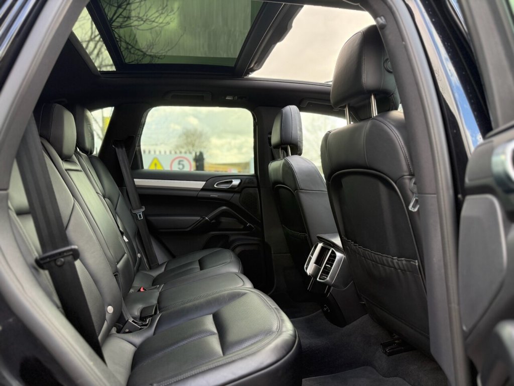 Used Porsche Cayenne 2015 for sale - 77835998: Photo 29