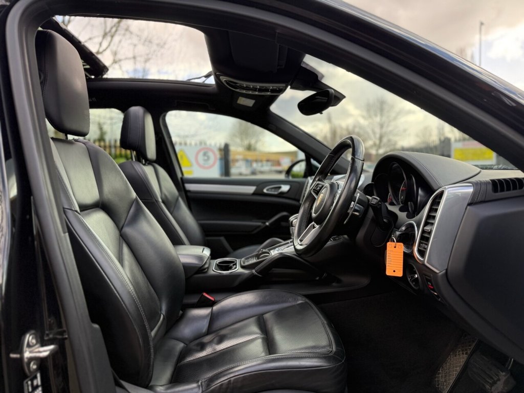 Used Porsche Cayenne 2015 for sale - 77835998: Photo 9