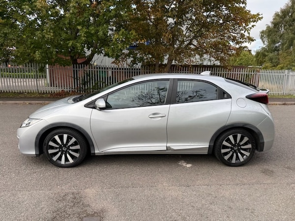 Used Honda Civic 2015 for sale - 76003391: Photo 4